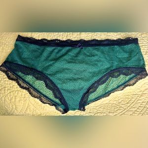 Green mesh hipster panties with black lace trim size 2X